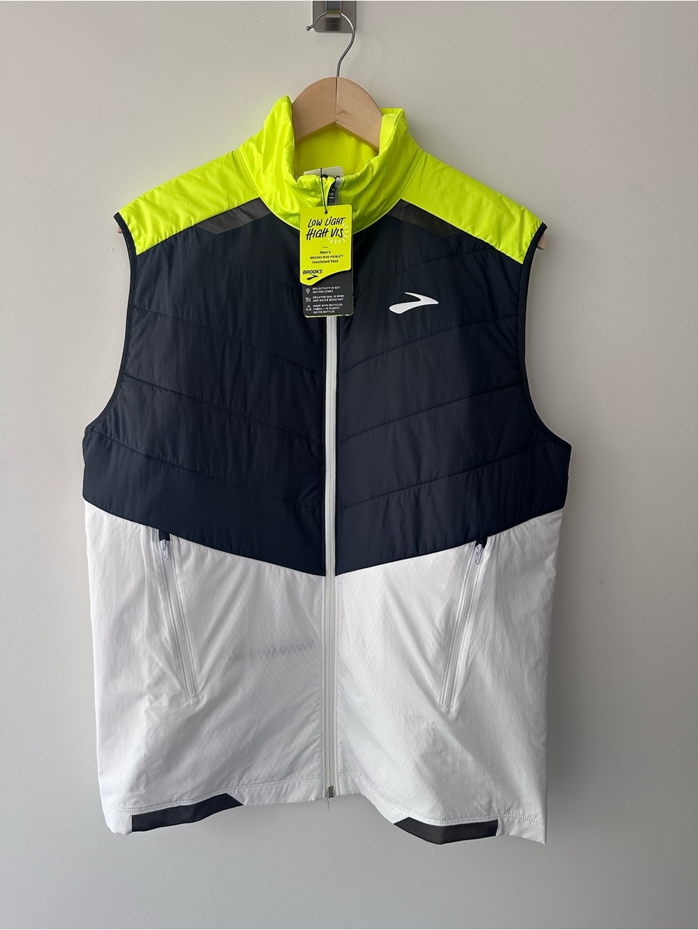 NWT | Brooks | L | Run Visible Insulated Vest